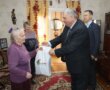 В День пожилых людей поздравления принимала Нина Михайловна Позняк